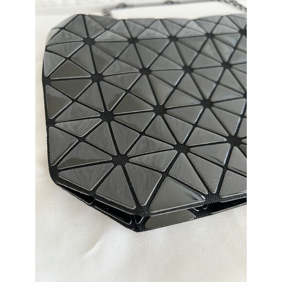 bao bao Issey Miyake Black Prism Chain Crossbody Bag EUC - Picture 2 of 7